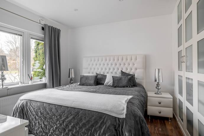 8 rum Villa på Albertsvägen 73B Trollhättan Trollhättans kommun - bild 15