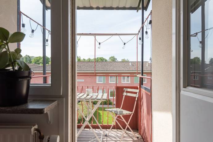 2 rum Lägenhet på Prostvägen 6 Almby Örebro kommun - bild 1