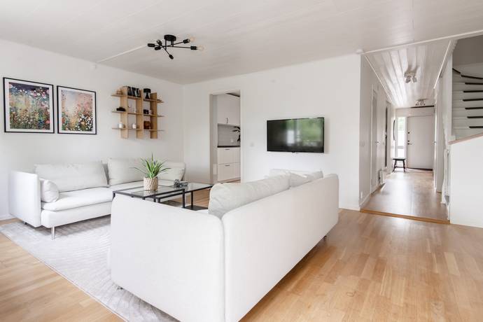 5 rum Radhus på Bivägen 83 Björkhaga Österåkers kommun - bild 18