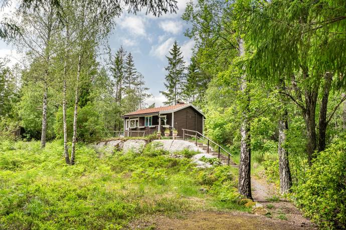 2 rum villa på Björnmossevägen 5 Älgeby, Vallentuna kommun - bild 1