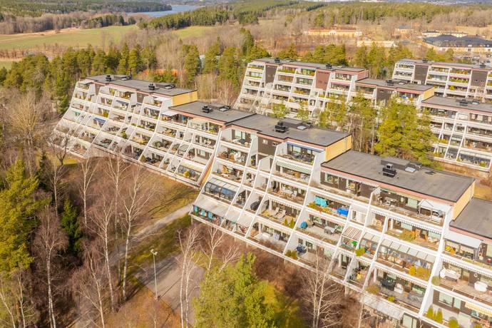 3 rum Lägenhet på Hasselbacken 12 Centrala Väsby Upplands Väsby kommun - bild 3