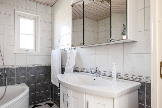 6 rum Villa på Diabasvägen 2 Bålsta Skörby Håbo kommun - bild 34