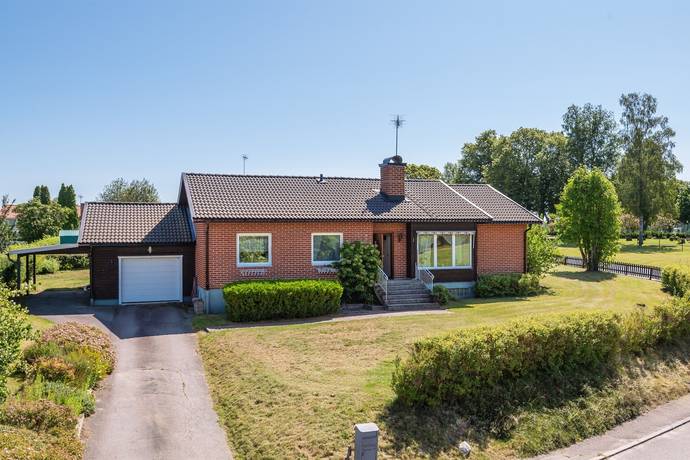 5 rum villa på Skolvägen 15 Rejmyre, Finspångs kommun - bild 2