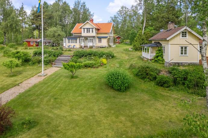 gård/skog på Väster Edsvik 96 Björkö  - Väster-Edsvik, Norrtälje kommun - bild 1
