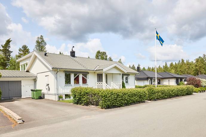 7 rum Villa på Malmgatan 53 Taberg Jönköpings kommun - bild 2