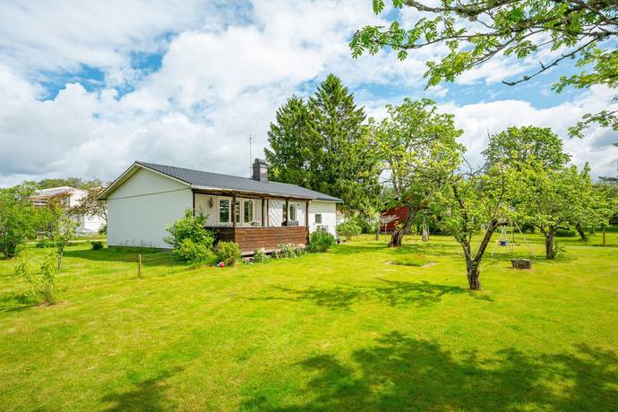 3 rum villa på Solängsvägen 12 Österfärnebo, Sandvikens kommun - bild 1