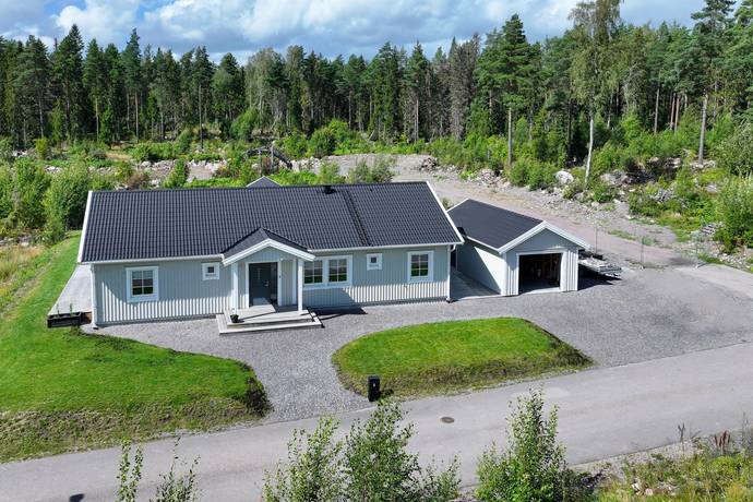 6 rum villa på Bokbindargatan 2 Östervåla, Heby kommun - bild 1