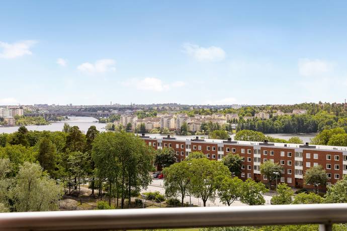 6 rum lägenhet på Krysshammarvägen 24, vån 7 av 8 Huvudsta, Solna kommun - bild 2