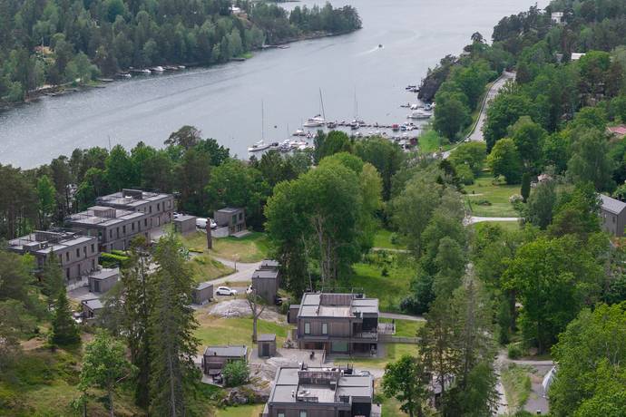 6 rum parhus på Ripvingevägen 20 Strömma, Värmdö kommun - bild 1