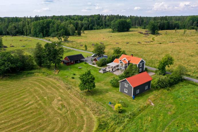 Västra Skedvi, Köpings kommun