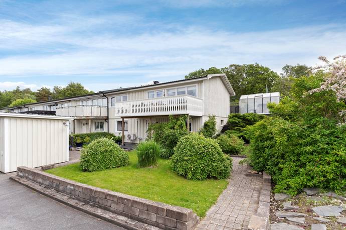 5 rum radhus på Blåsippsvägen 85 Älvängen, Ale kommun - bild 1