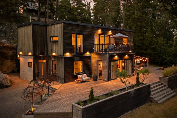 7 rum villa på Brantbacken 2 Saltsjö-Boo, Nacka kommun - bild 1