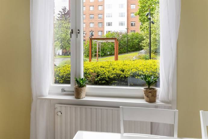 4 rum Lägenhet på Krysshammarvägen 10 Huvudsta Solna kommun - bild 9