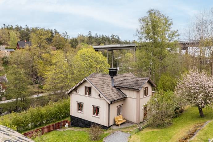 4 rum villa på Rälsgatan 1 Verkebäck, Västerviks kommun - bild 2