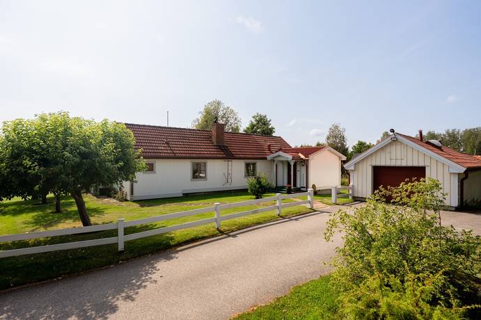 5 rum villa på Sickervägen 11 Oppala, Gävle kommun - bild 1