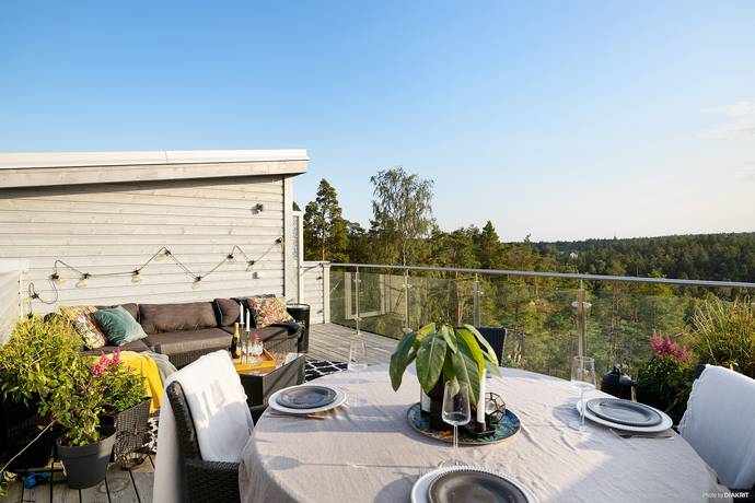 3 rum lägenhet på Enbacken 19 C Eriksvik, Nacka kommun - bild 1