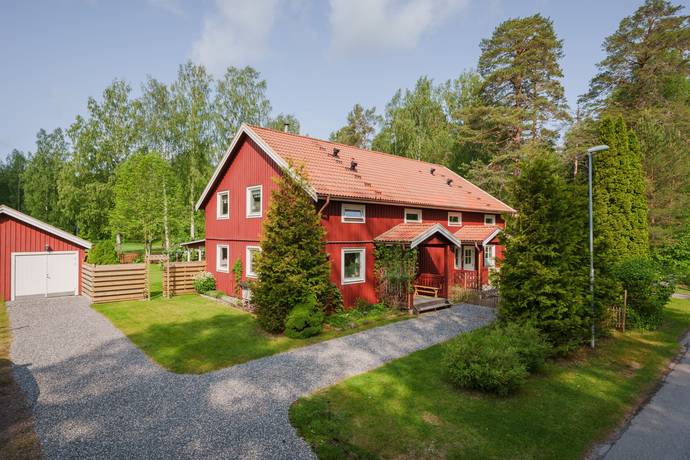 4 rum parhus på Hammarvägen 4B Älvkarleby, Älvkarleby kommun - bild 1