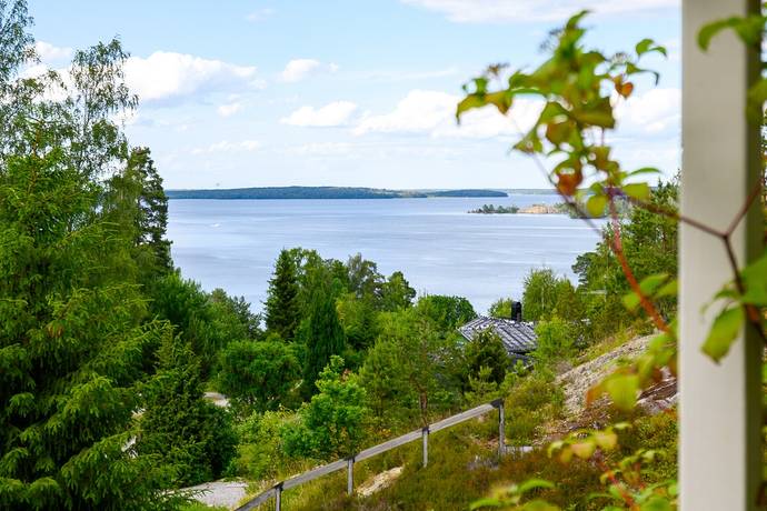Enhörna, Södertälje kommun
