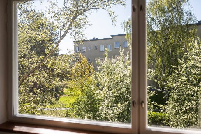 1 rum lägenhet på Kransbindarvägen 49, vån 3/3 Midsommarkransen/Telefonplan, Stockholms kommun - bild 2