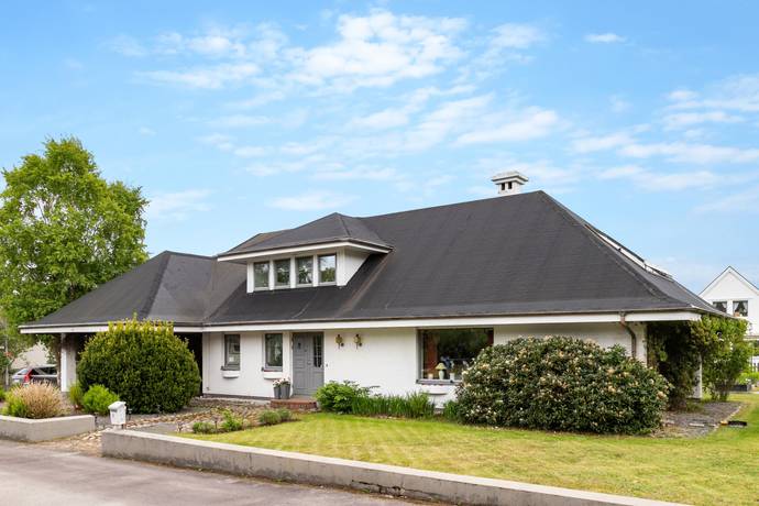 6 rum villa på Tjädervägen 6 Veddige, Varbergs kommun - bild 1