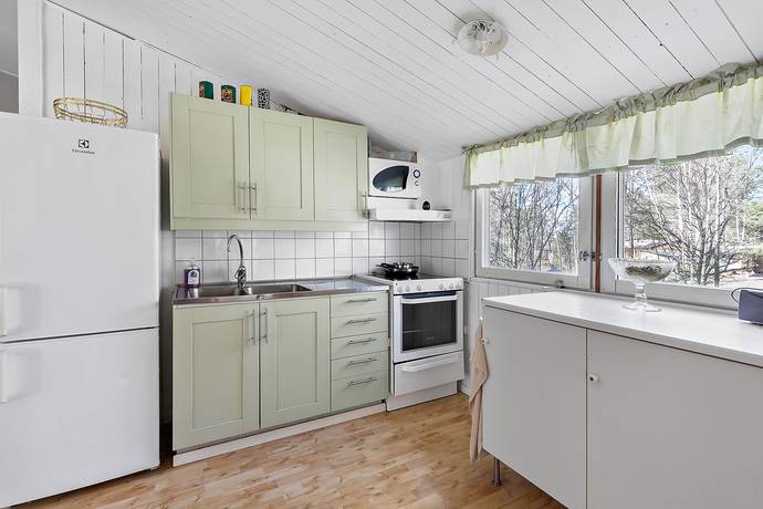3 rum vinterbonat fritidshus på Lundbyslingan 33 Djupvik, Strängnäs kommun - bild 4