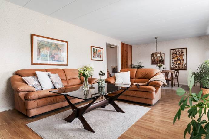 4 rum lägenhet på Malörtsgatan 103 Gårdsten, Göteborgs kommun - bild 5