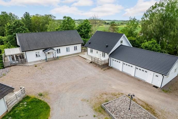 4 rum villa på Ånestad Tallhöjden 1 VÅRDSBERG, Linköpings kommun - bild 1