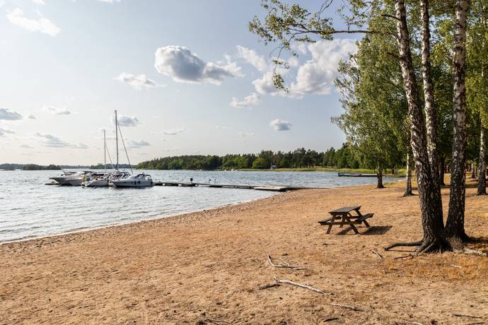 Gård utan jordbruk på Hasselö Vedhälla Hagaslätt  (del av fastigheten) Hasselö Västerviks kommun - bild 19