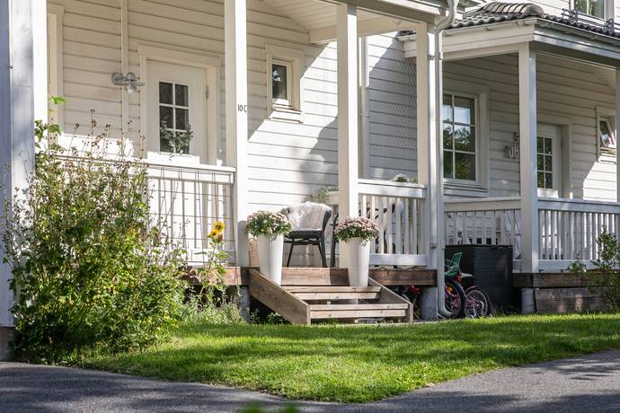 5 rum radhus på Björknäs skolväg 10C Björknäs, Nacka kommun - bild 1