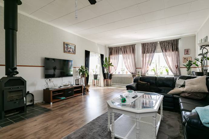 13 rum Villa på Axbergshammar 322 Örebro kommun - bild 15