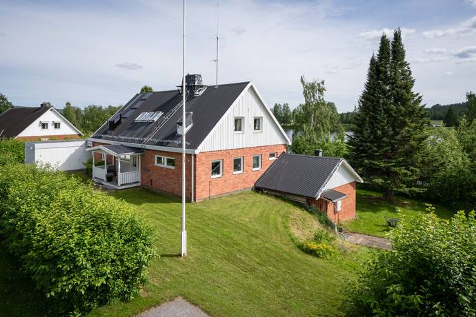 11 rum villa på Kyrkvägen 12 Vuollerim, Jokkmokks kommun - bild 4