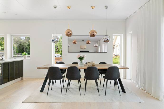 4 rum villa på Åloppe 139 Bälinge, Uppsala kommun - bild 1