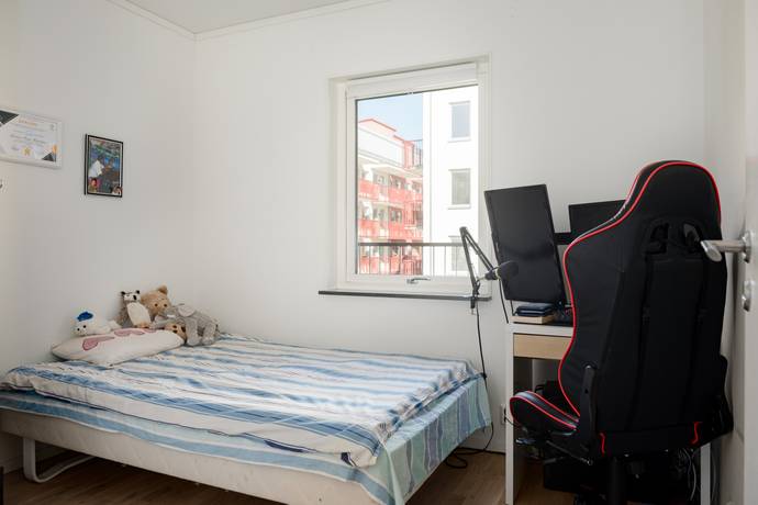 5 rum Radhus på Smaragdgatan 7 Bäckby Västerås kommun - bild 17