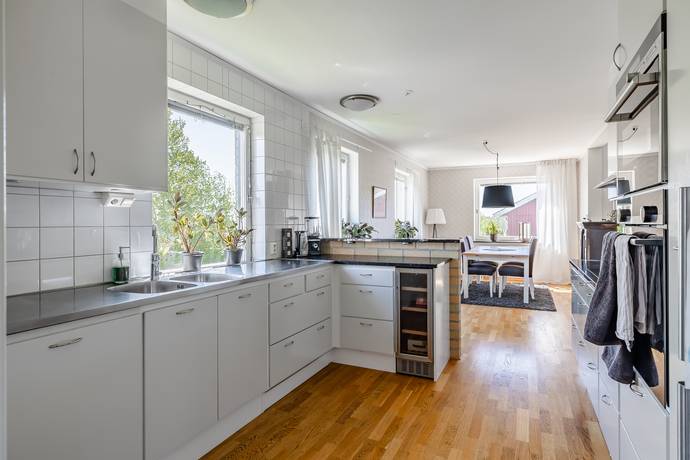 7 rum villa på Edebäcksgatan 33 Karlstad, Karlstads kommun - bild 2