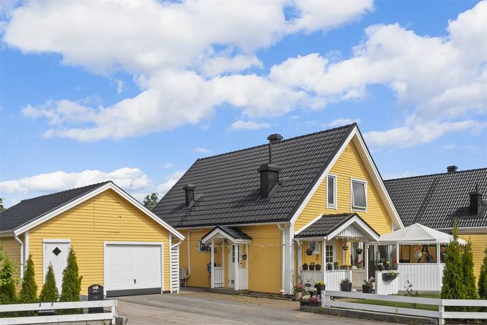 5 rum kedjehus på Hyggesvägen 12 Tumba, Botkyrka kommun - bild 1