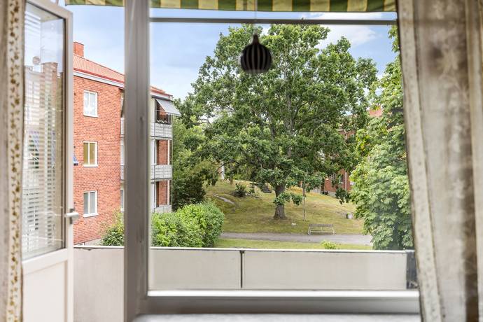2 rum lägenhet på Mörbyvägen 42 Centrum, Vallentuna kommun - bild 1