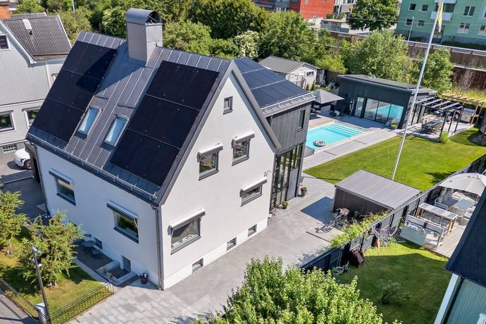 7 rum villa på Valhallagatan 7 Svartbäcken, Uppsala kommun - bild 1