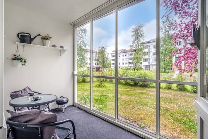 1 rum lägenhet på Vallavägen 89 Handen, Haninge kommun - bild 2