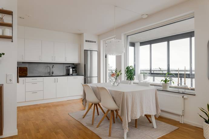 Södra Järnvägsgatan 4J, Söder, Växjö kommun