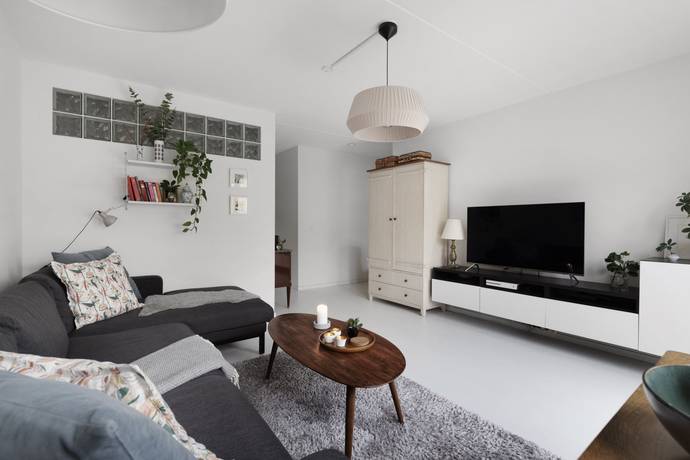 2,5 rum lägenhet på Solängsvägen 18 Duvbo, Sundbybergs kommun - bild 2