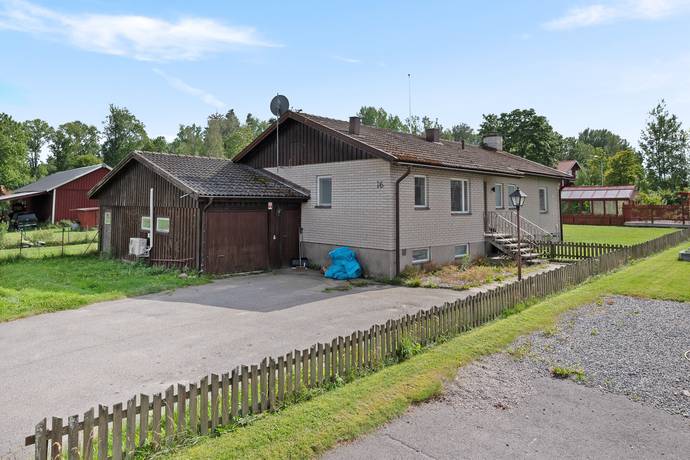 4 rum villa på Åkravägen 16 Bettna, Flens kommun - bild 1