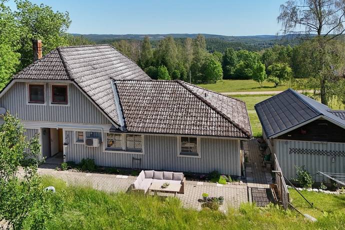 10 rum gård/skog på Höglund Skröfva 3 Laxarby, Bengtsfors kommun - bild 3