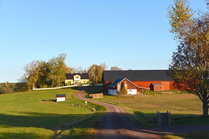 gårdar till salu i västra götaland
