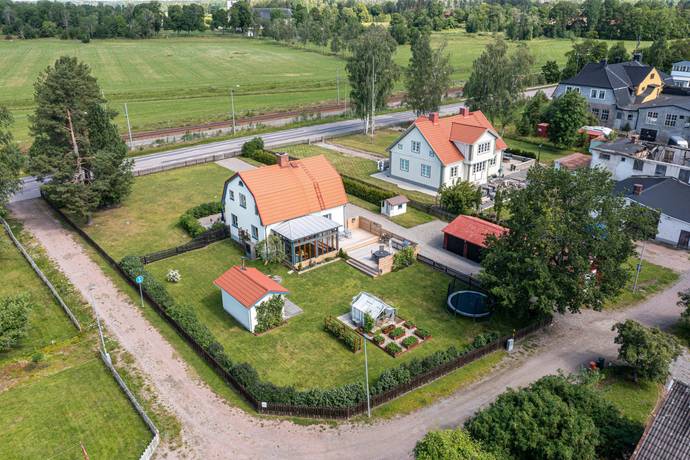 6 rum villa på Västeråsvägen 144 Munktorp, Köpings kommun - bild 4