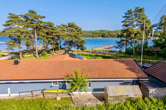 villa på Sandbryggevägen 8 Sunningen, Uddevalla kommun - bild 2