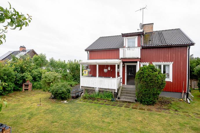5 rum villa på Skolvägen 10 Flen, Flens kommun - bild 1