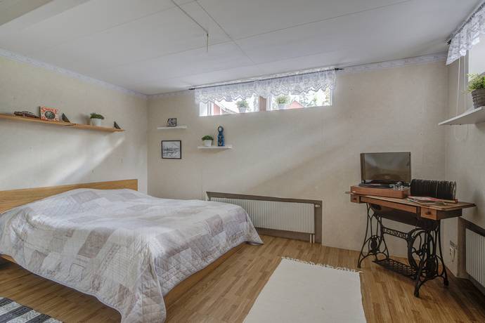 5 rum Vinterbonat fritidshus på Gåvastbo 402 Östervåla Heby kommun - bild 14