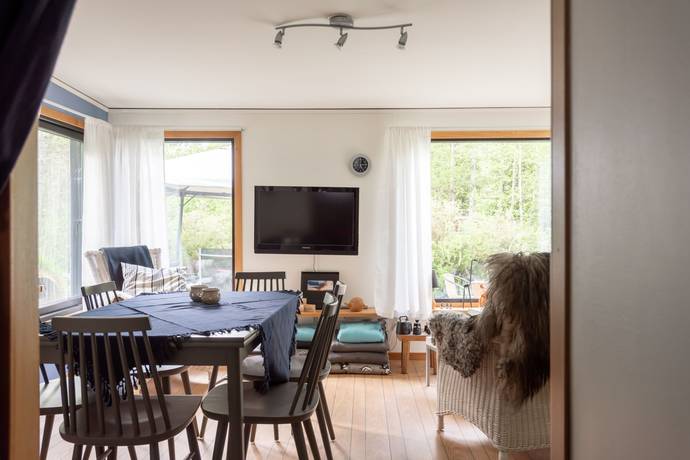 2 rum Fritidshus på Glommans Småstugeområde 54 Adolfsberg Örebro kommun - bild 12