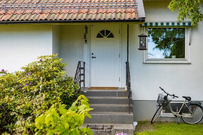 8 rum Villa på Södra Kyrkogårdsgatan 3 Örnäs Åmåls kommun - bild 4