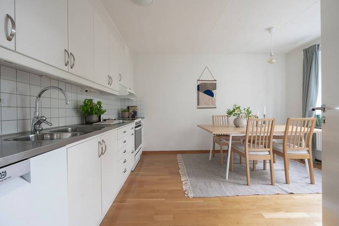 2 rum lägenhet på Skebokvarnsvägen 366 Högdalen, Stockholms kommun - bild 2